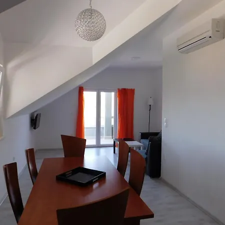 Renata - Bijeli Apartament *